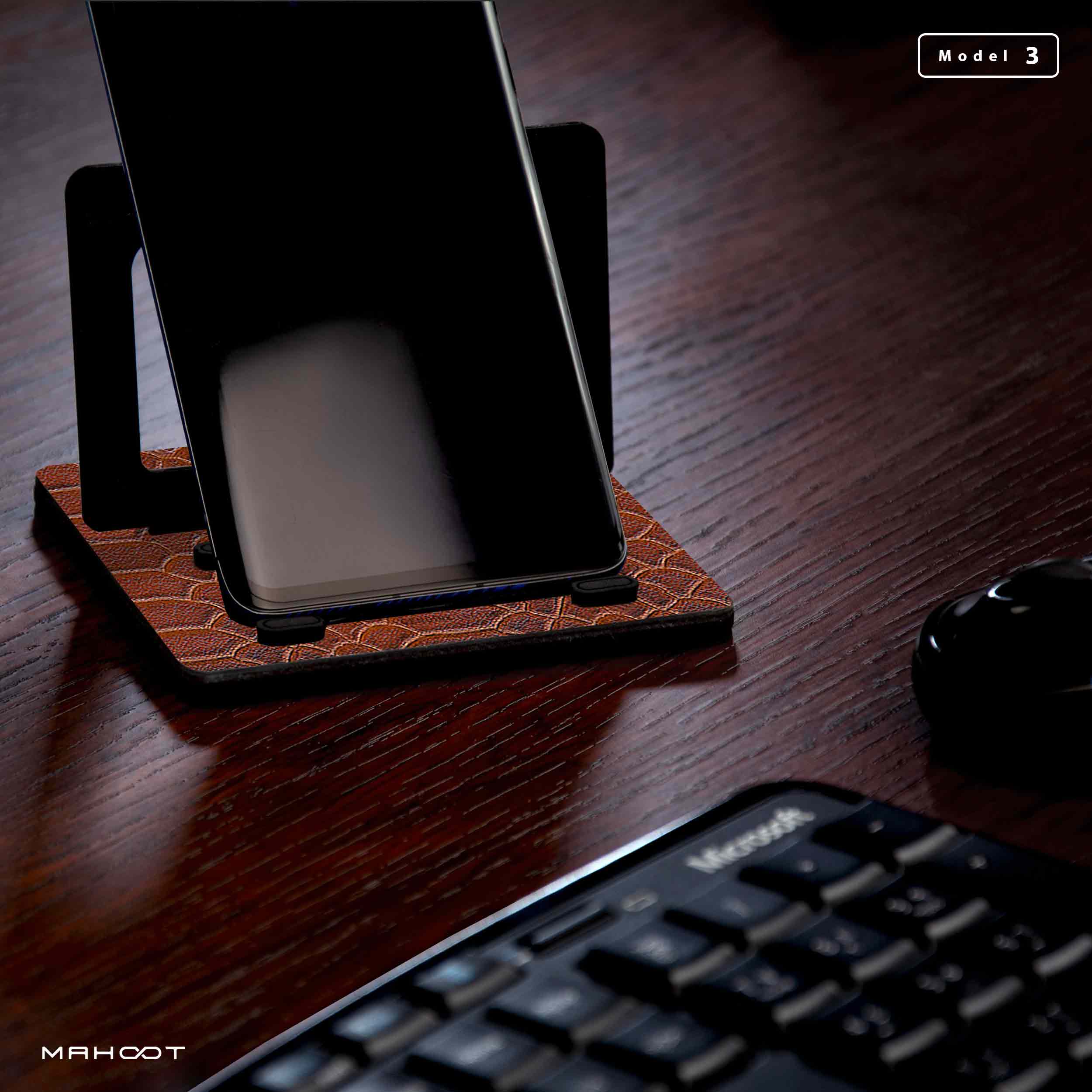 smartphone_stand_brown_snake_leather_6