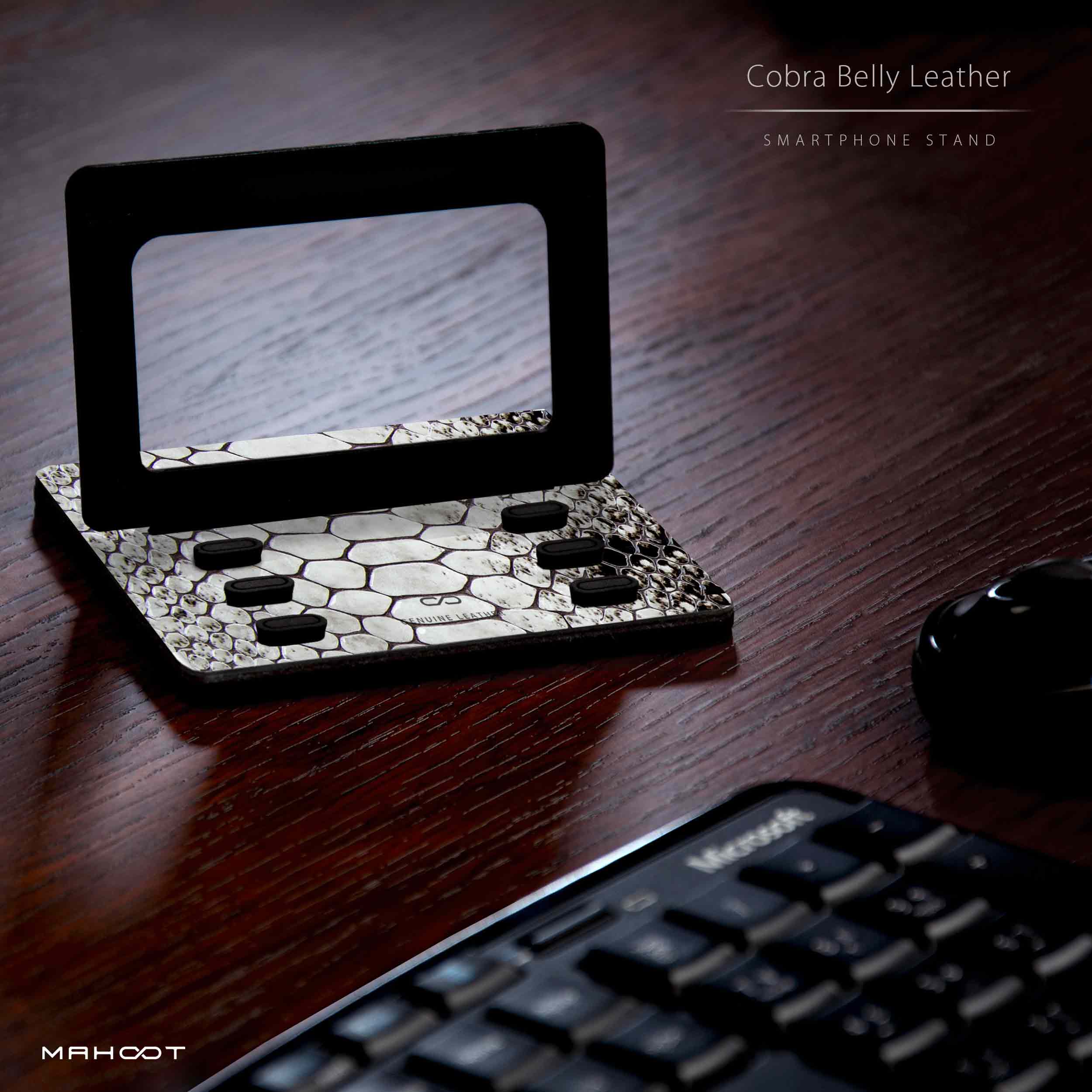 smartphone_stand_cobra_belly_leather_5