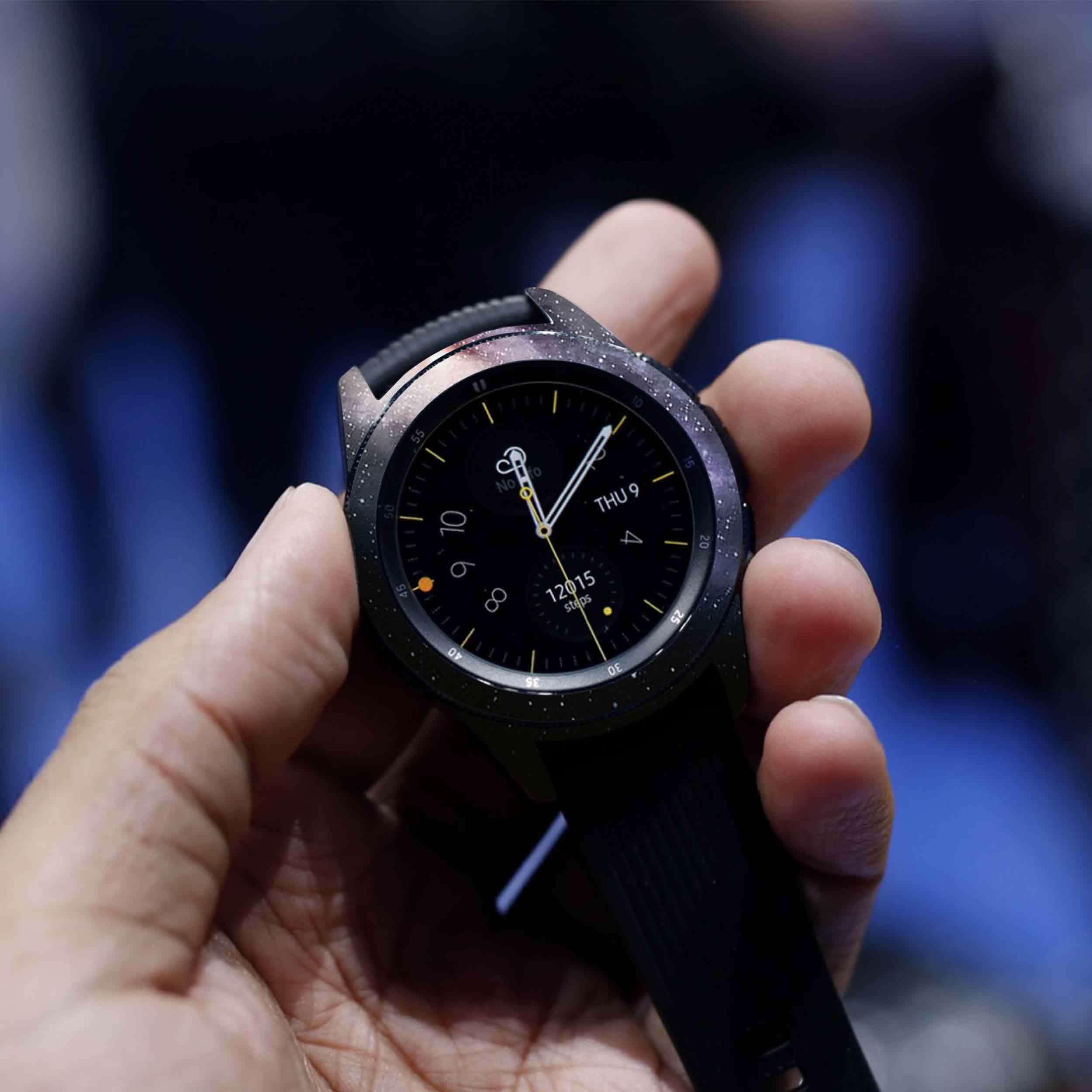Galaxy Watch 42mm : Samsung Galaxy Watch 42mm-Universe-by-NASA-3